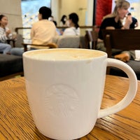 Photo taken at Starbucks by Jamez G. on 10/2/2022
