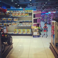 Photo taken at Toys&amp;quot;R&amp;quot;Us by Rasha Y. on 6/4/2014