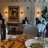 Foto tomada en MAMO Restaurant  por R el 7/1/2022