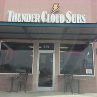 Foto tirada no(a) Thundercloud Subs por Jon M. em 1/26/2013