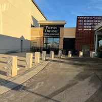 banana republic southdale hours