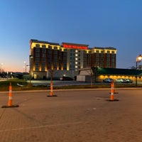 รูปภาพถ่ายที่ Iowa River Landing โดย Jesse G. เมื่อ 11/9/2019