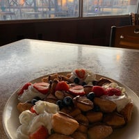 Photo taken at Riverfront Pizzeria by رهَف on 3/3/2021