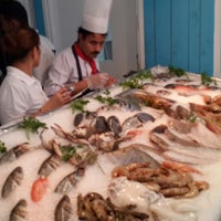 3/14/2014 tarihinde Ciggieziyaretçi tarafından Serena&#39;s Seafood'de çekilen fotoğraf