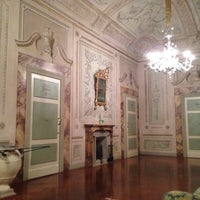 Снимок сделан в Palazzo Magnani Feroni, all Suites пользователем Allan 11/28/2013