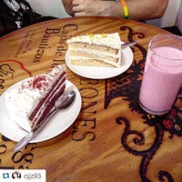 10/6/2015에 Enrique L.님이 Cakes &amp;amp; Go - Bakery • Coffee에서 찍은 사진