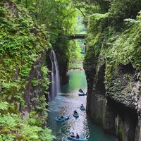 Photo taken at Takachiho Gorge by たっくー k. on 5/3/2024