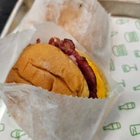 Photo taken at Shake Shack by Johnson A. on 4/26/2024