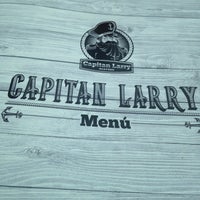 Foto tirada no(a) Capitan Larry por Gabe C. em 9/13/2015