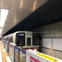 Photo taken at Keio New Line Platforms 4-5 by Shin-Nosuke F. on 1/13/2019