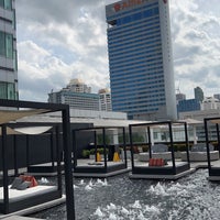 Photo taken at Centara Watergate Pavillion Hotel Bangkok by Saleh🪡 on 5/25/2022