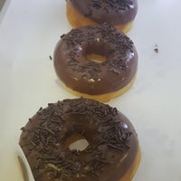 Foto tirada no(a) Divino Donuts por rafael p. em 5/2/2019