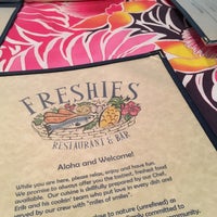 Das Foto wurde bei Freshies Restaurant &amp;amp; Bar von Arthur C. am 1/4/2017 aufgenommen