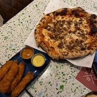 Foto scattata a 8portions Pizza da حُسام . il 4/21/2024