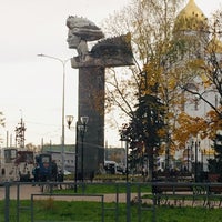 Photo taken at Монумент «Молодым революционеркам текстильного края» by Елена К. on 10/4/2019