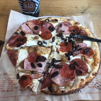 5/17/2019 tarihinde Kalryn D.ziyaretçi tarafından Blaze Pizza'de çekilen fotoğraf