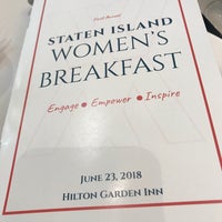 รูปภาพถ่ายที่ Hilton Garden Inn โดย L. Joy W. เมื่อ 6/23/2018