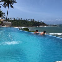 Photo taken at Piscina Do Mercure Salvador by Vinicius F. on 10/15/2021