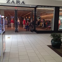 Photo taken at Dadeland Mall by Laura R. on 5/16/2013