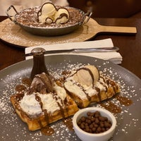 Photo taken at Max Brenner by Parnaz P. on 9/18/2021
