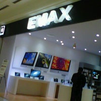 Photo taken at EMAX Apple Store by Ipunk N. on 8/19/2013