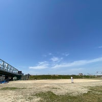Photo taken at 江戸川グラウンド 市川橋上流野球場 by ゆうたろ on 3/21/2020