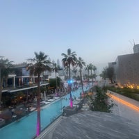 Foto diambil di FIVE Palm Jumeirah Dubai oleh Omar pada 4/30/2024