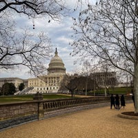 รูปภาพถ่ายที่ United States Capitol โดย Mns ♒. เมื่อ 2/22/2024