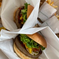 Photo taken at Freshness Burger by ひぃよん on 10/28/2023