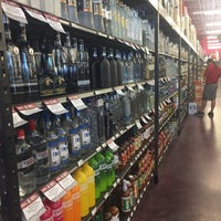 Photo taken at Spec&amp;#39;s Wines, Spirits &amp;amp; Finer Foods by Oya F. on 10/27/2016