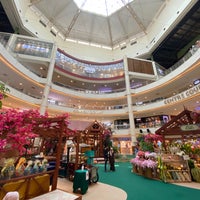 Mid Valley Megamall Shopping Mall In Kuala Lumpur
