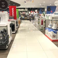 Photo taken at Harvey Norman by Gilbert G. on 9/10/2018