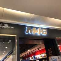 M4g One Utama Video Game Store
