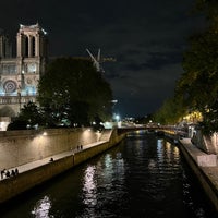 Photo taken at Petit Pont — Cardinal Lustiger by Gilbert G. on 11/8/2022