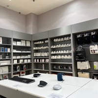 Machines Now Closed Electronics Store In Petaling Jaya