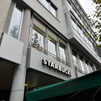 Photo taken at Starbucks by Gilbert G. on 11/12/2022