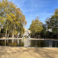 Photo taken at Fontaine du Parc de Bruxelles / Fontein Warandepark by Gilbert G. on 11/10/2022