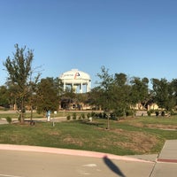 Foto diambil di Plano, TX oleh Ulises L. pada 10/16/2021