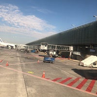Photo taken at Gate L33 by ^_^ on 10/15/2018
