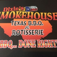 Photo taken at Dixie&amp;#39;s Smokehouse by Rob on 11/7/2013