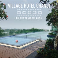 Photo taken at 8th Floor Rooftop Swimming Pool @ Changi Village Hotel by Aaron W. on 9/23/2015