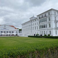 Foto tirada no(a) Grand Hotel Heiligendamm por Christian K. em 7/20/2021