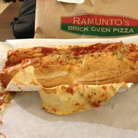 1/11/2013にJames B.がRamunto&amp;#39;s Brick Oven Pizzaで撮った写真