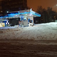 Photo taken at Газпромнефть АЗС № 17 by Роман В. on 2/19/2018