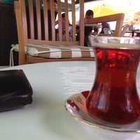 Photo taken at Şadırvan Vitamin Cafe by Serdar A. on 5/4/2013