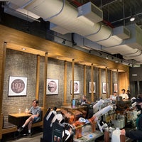 Photo taken at Starbucks by Domenick Raymond on 7/10/2022