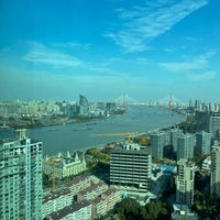 Снимок сделан в The Eton Hotel Shanghai (裕景大饭店) пользователем S .. 11/30/2023