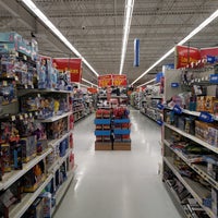 Photo taken at Walmart Supercentre by Art on 2/22/2020