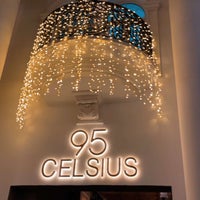 รูปภาพถ่ายที่ 95ْ CELSIUS Cafe โดย Abdullah . เมื่อ 4/28/2024