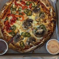 1/22/2022 tarihinde ren 🧸ziyaretçi tarafından Mod Pizza'de çekilen fotoğraf